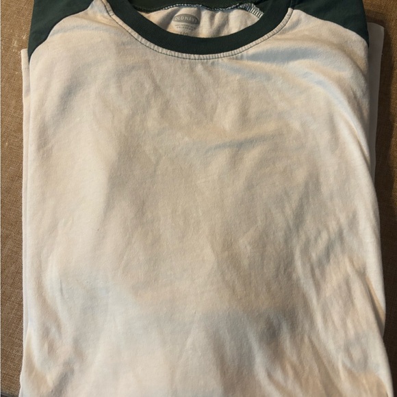 Old Navy Forest Green and White Crew Neck Shirt - Picture 3 of 3